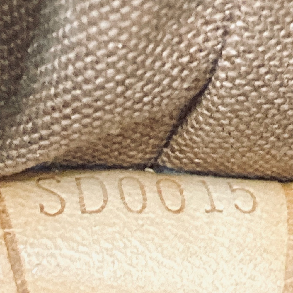 Louis Vuitton Cabas Mezzo - Picture 15 of 16